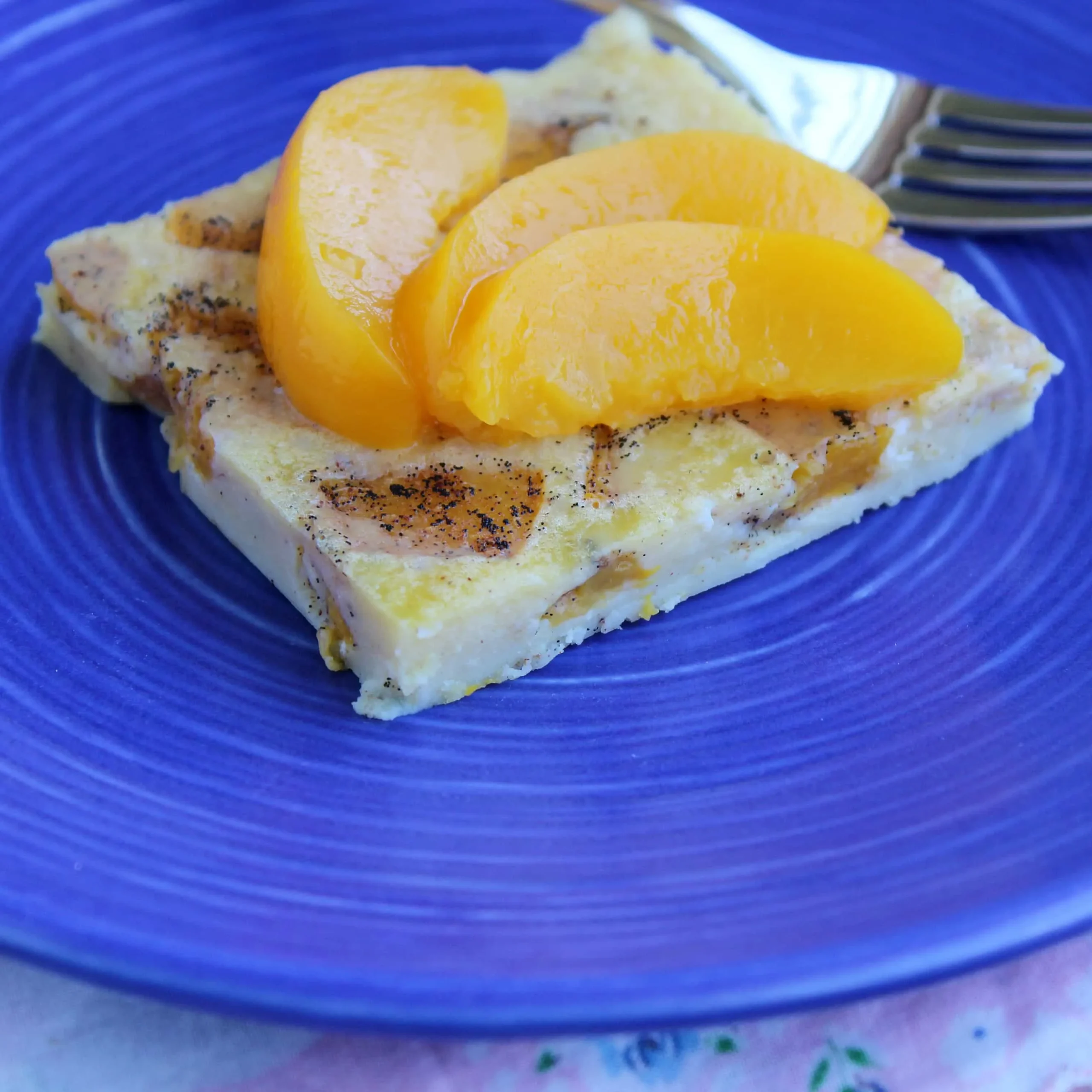Puffy Vanilla Bean Peach Pancake