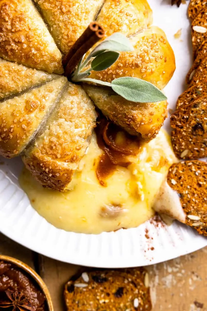 Pumpkin Baked Brie with Pumpkin Butter and Maple Pecans