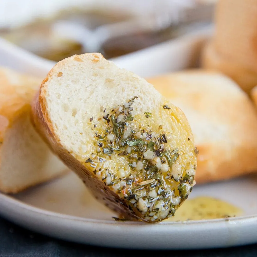 Roasted Garlic Olive Oil Bread Dip
