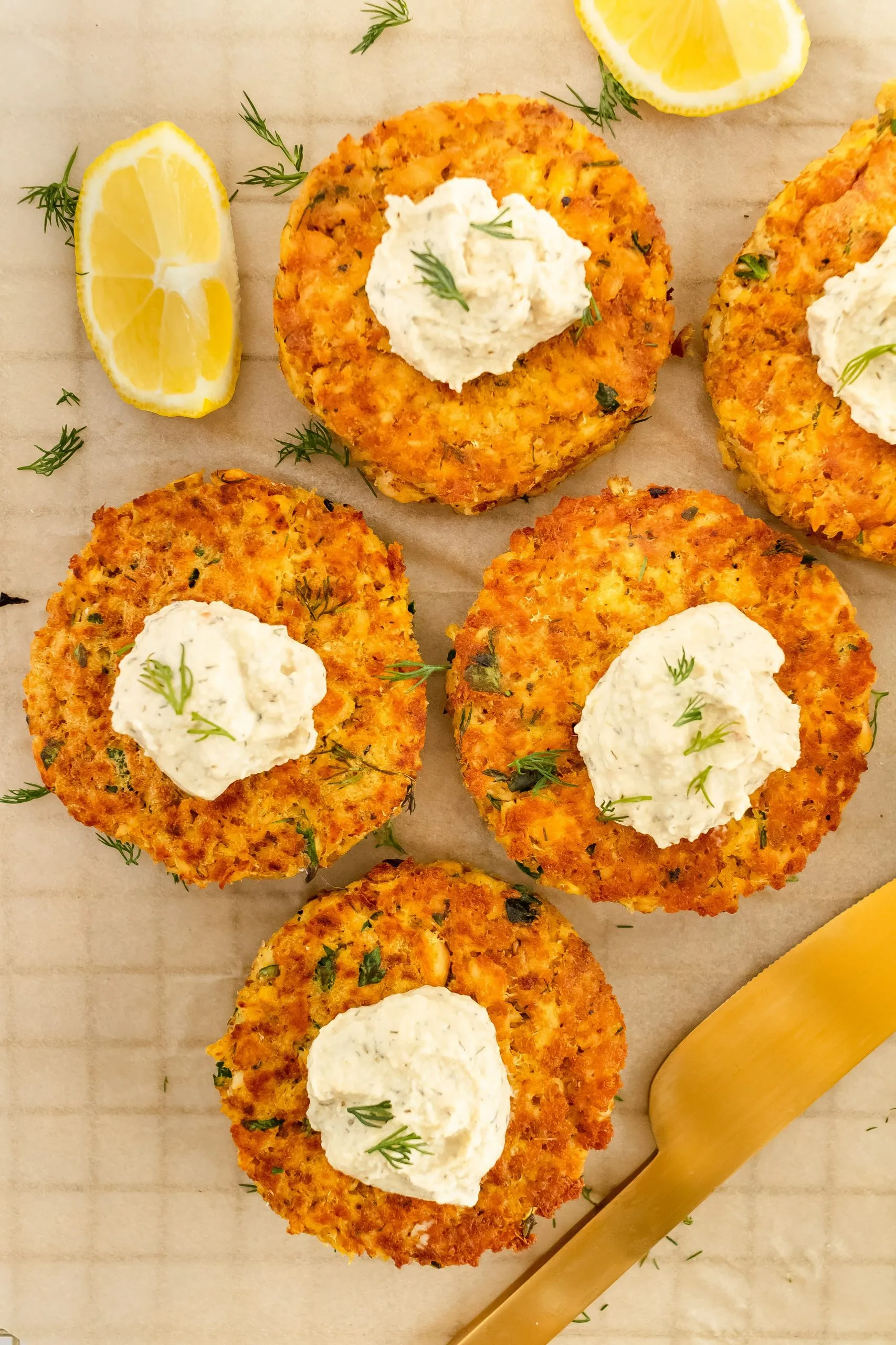 Salmon Cakes with Lemon Dill Sauce