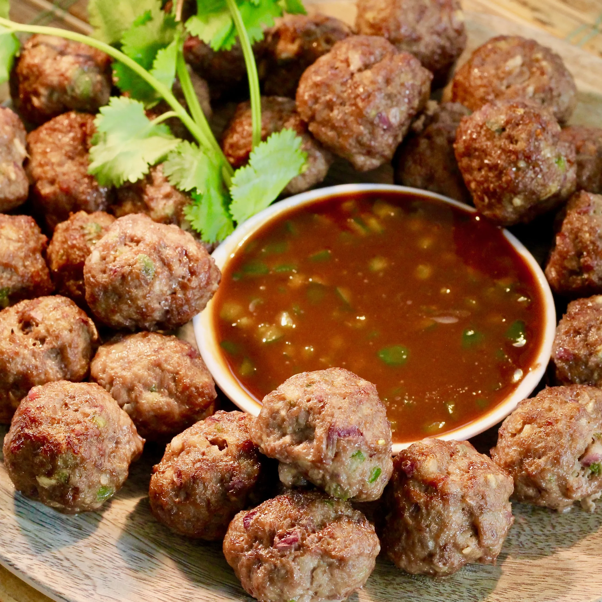 Simple Crock Pot Vietnamese Meatballs