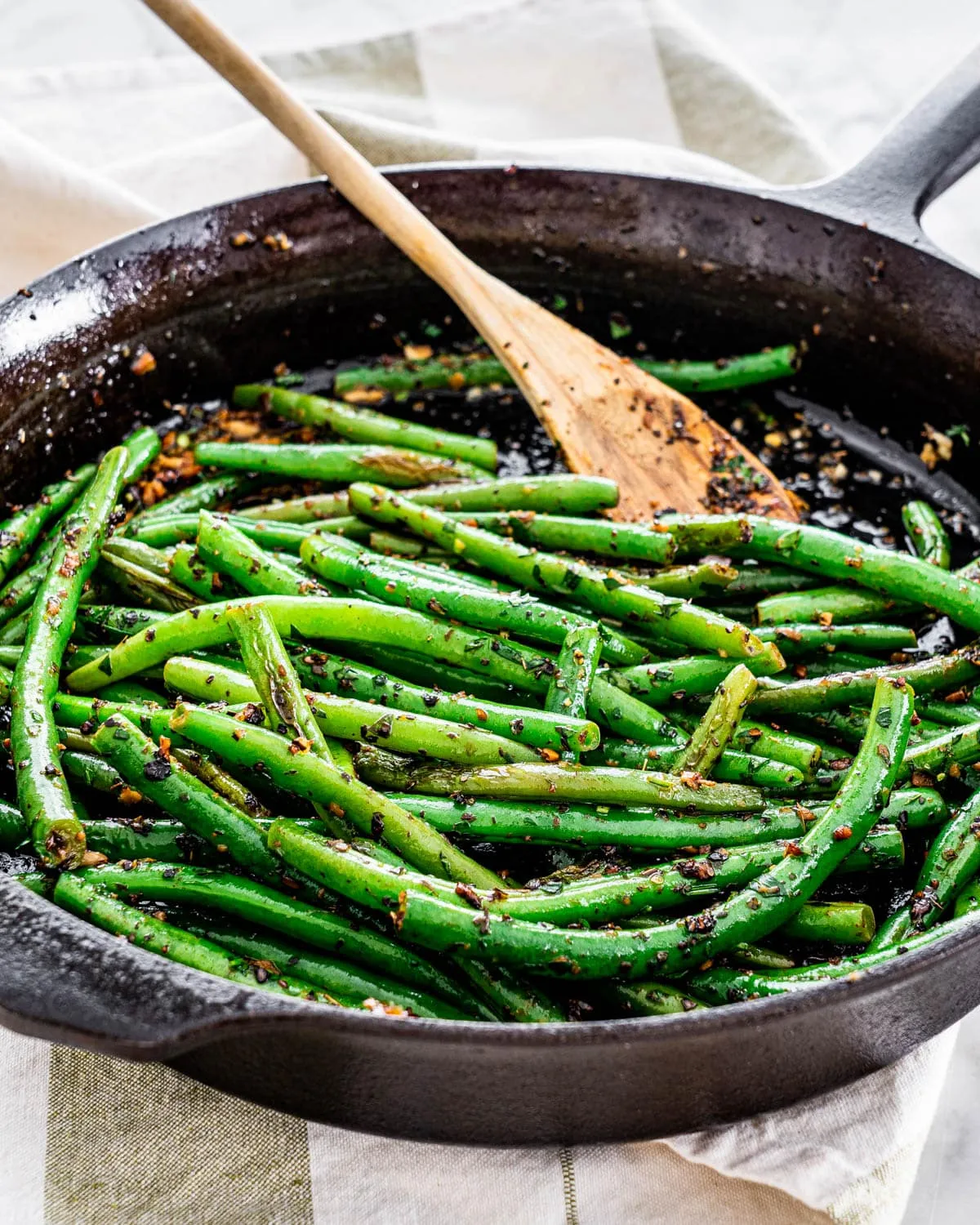 Skillet Green Beans with Dill Herbed Butter