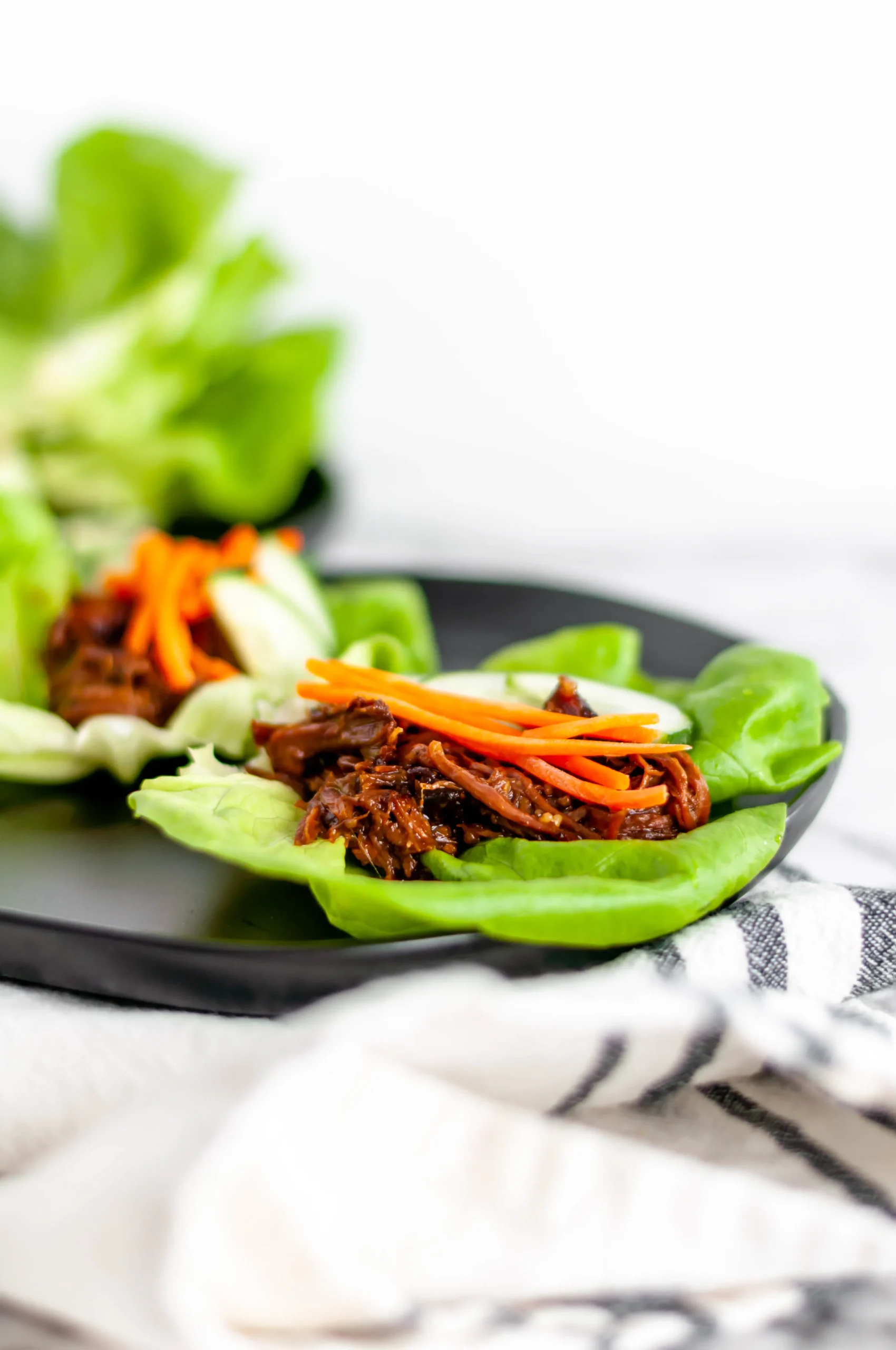 Slow Cooker Beef Lettuce Wraps