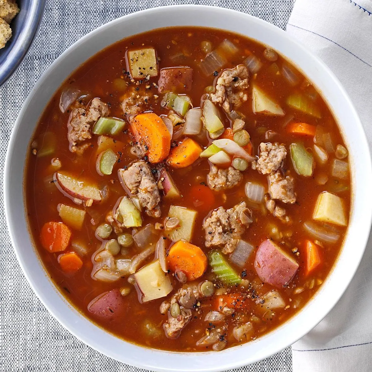 Slow Cooker Smoked Sausage Lentil Soup