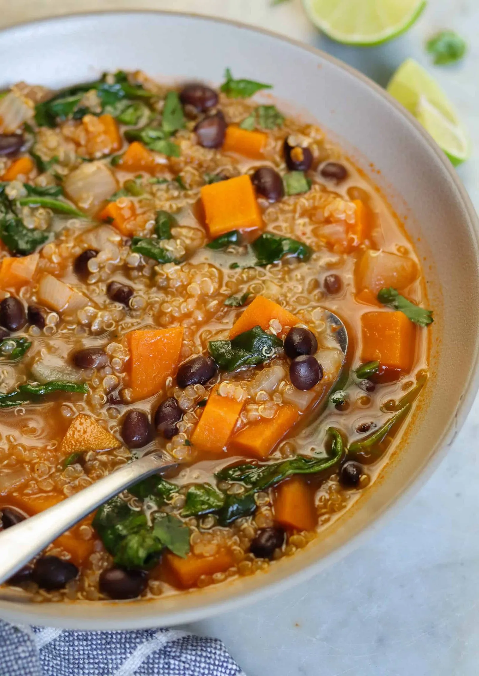 Sopa de Camote y Quinoa