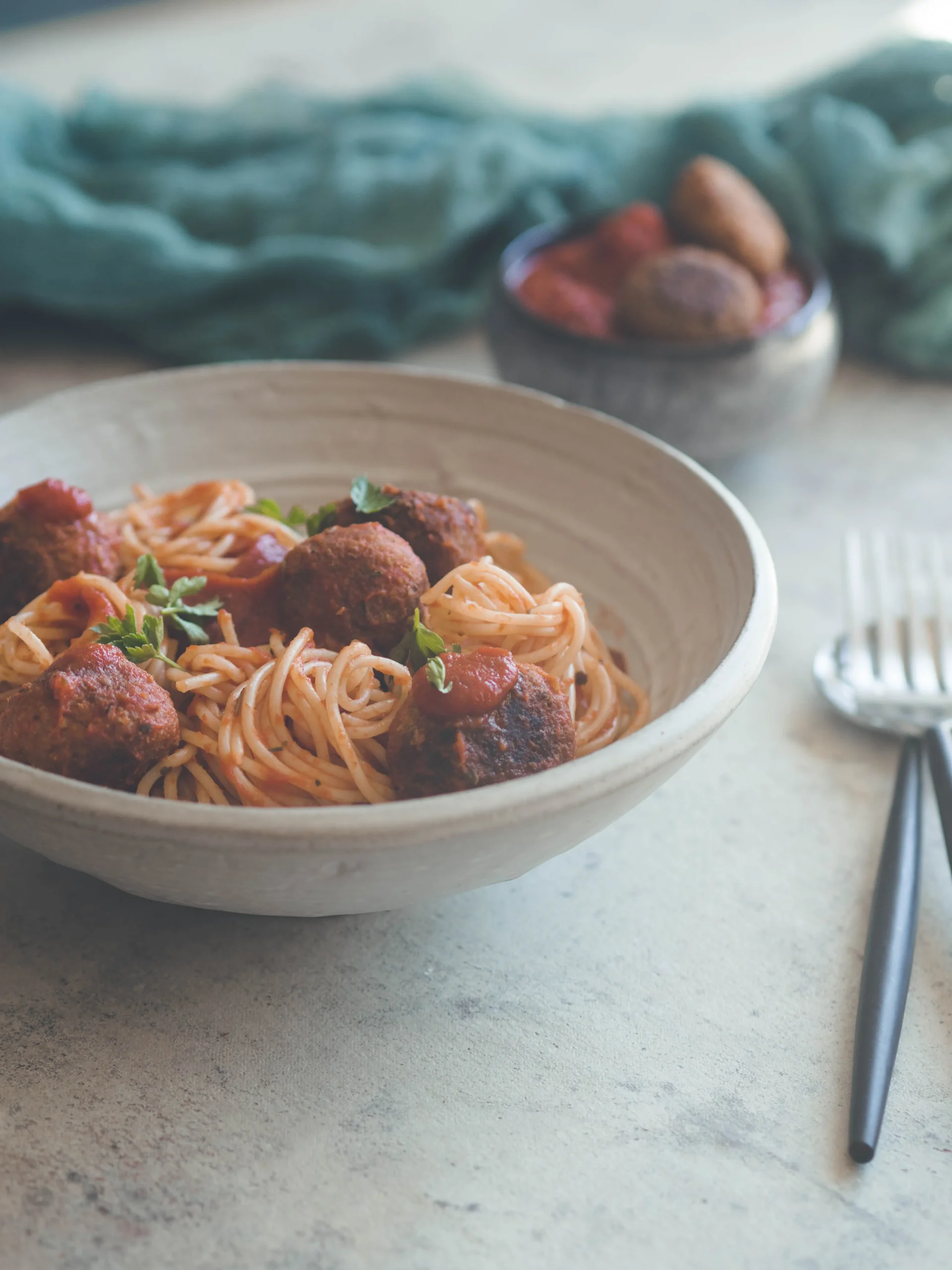 Spaghetti mit veganen Bohnen Bällchen und Tomatensosse