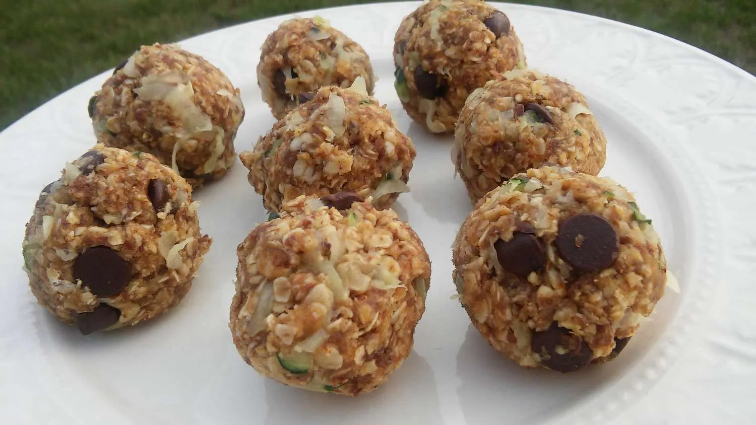Spiced Zucchini Oatmeal Bites