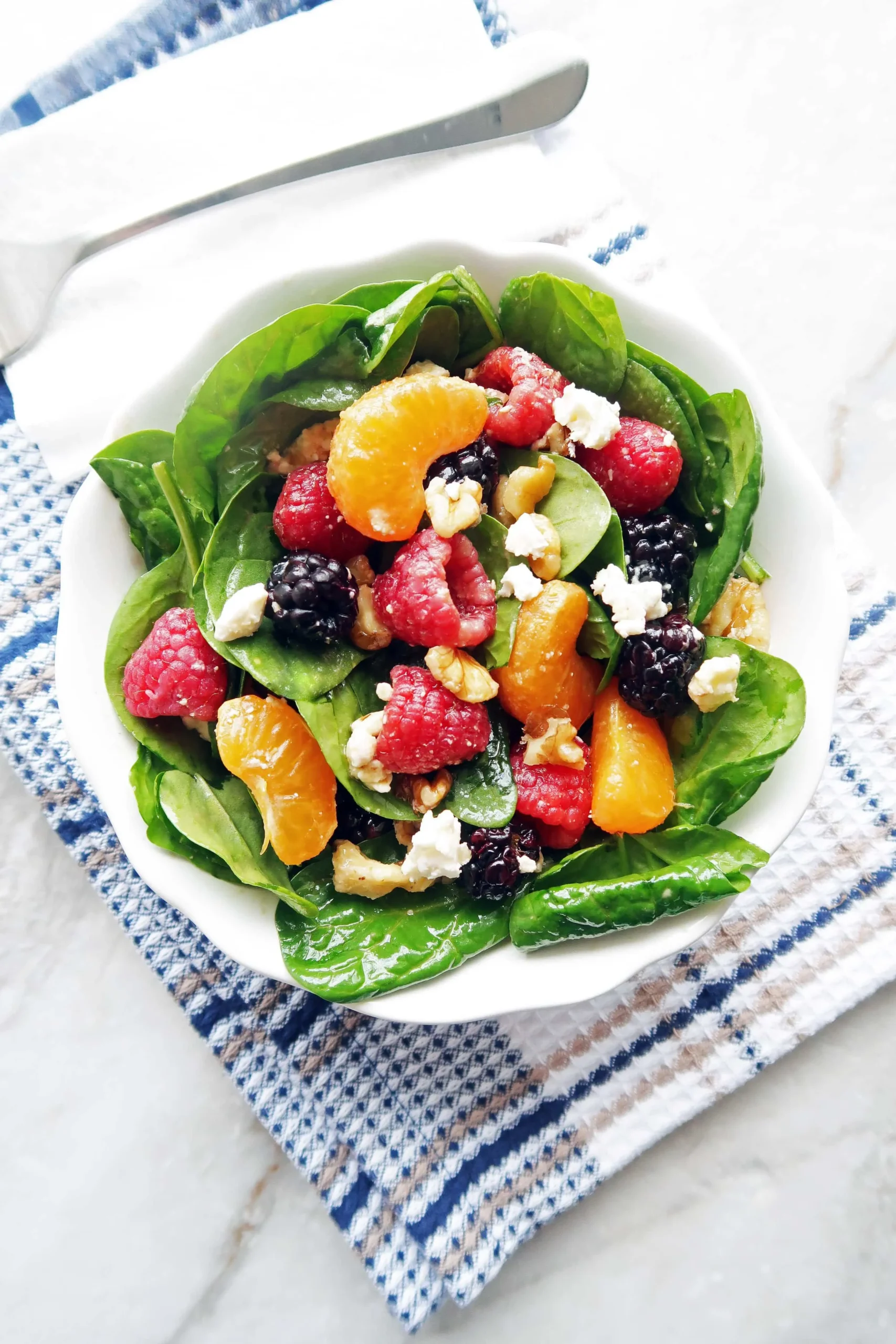 Spinach Salad with Oranges, Olives and Parsley
