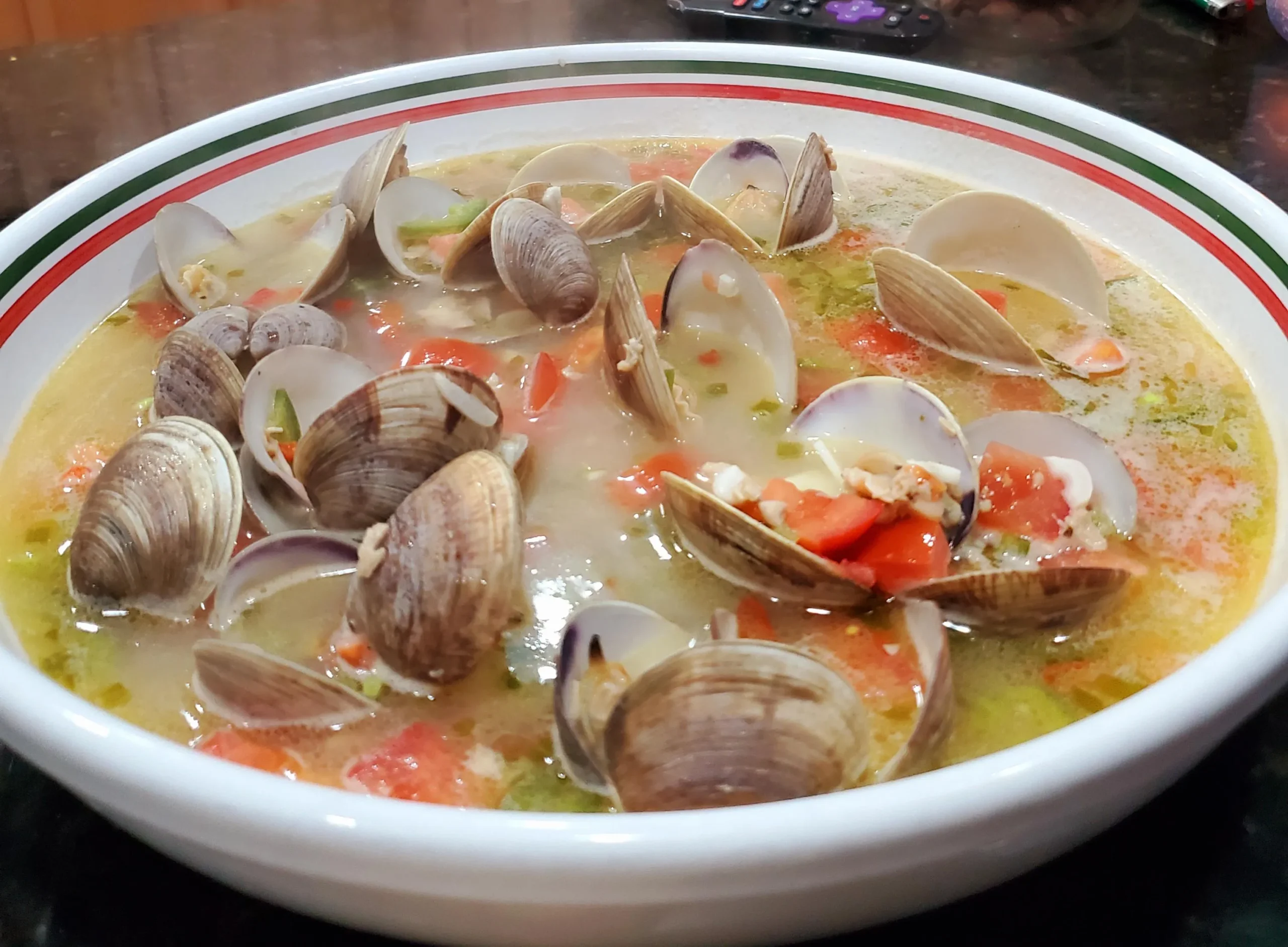 Steamer Clams with Butter, Garlic, and White Wine
