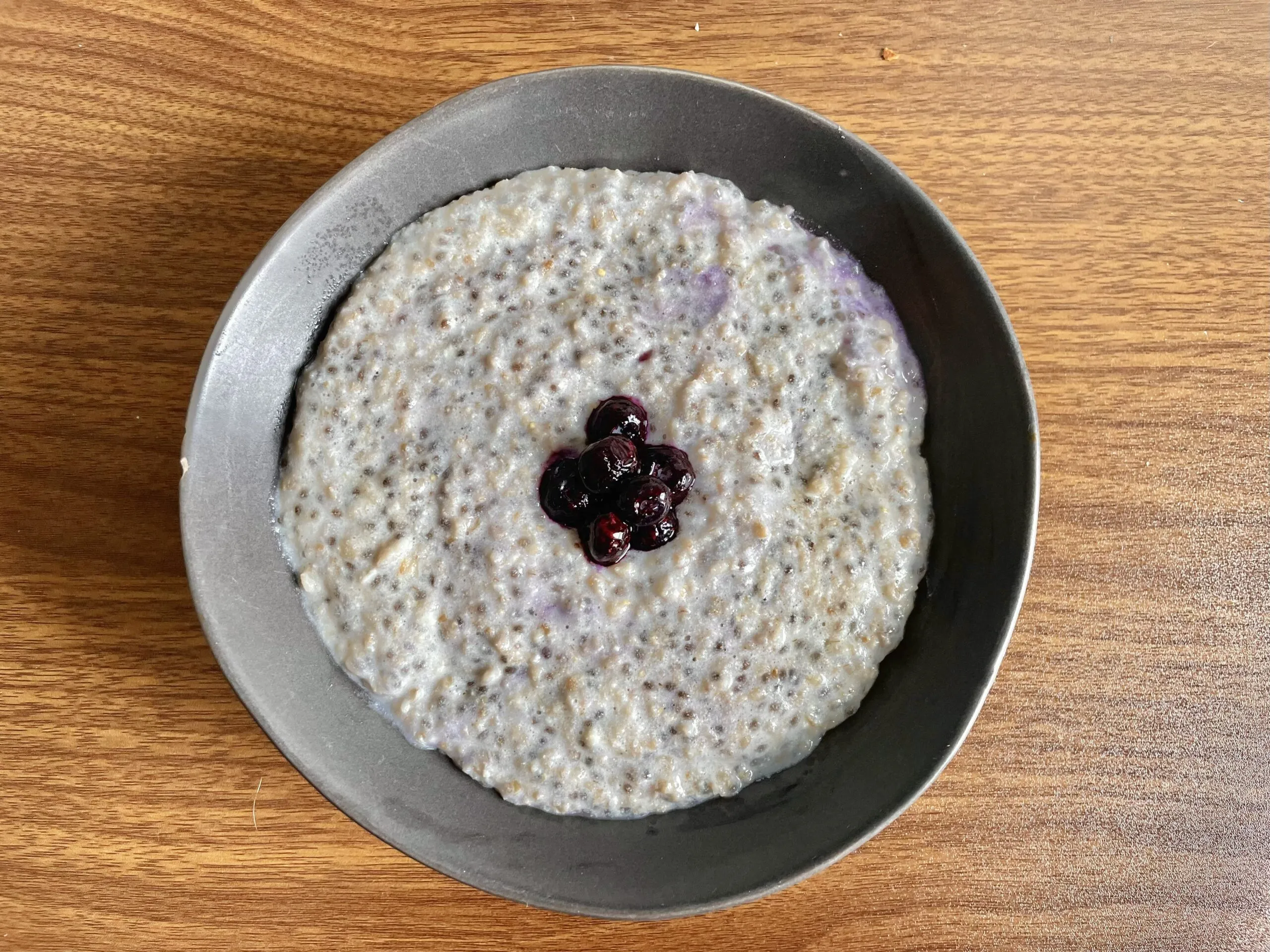 Steel Cut Oatmeal with Yogurt, Peaches, and Chia Seeds