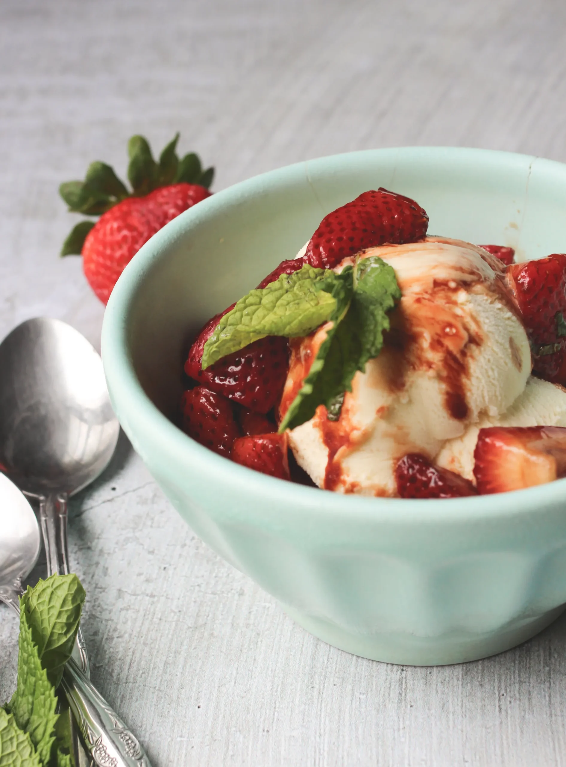 Strawberries with Balsamic Glaze