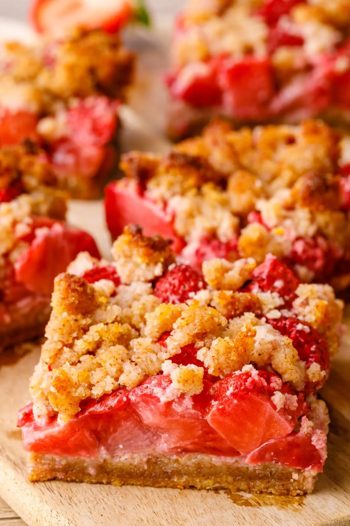 Strawberry Shortcake Crumble Bars