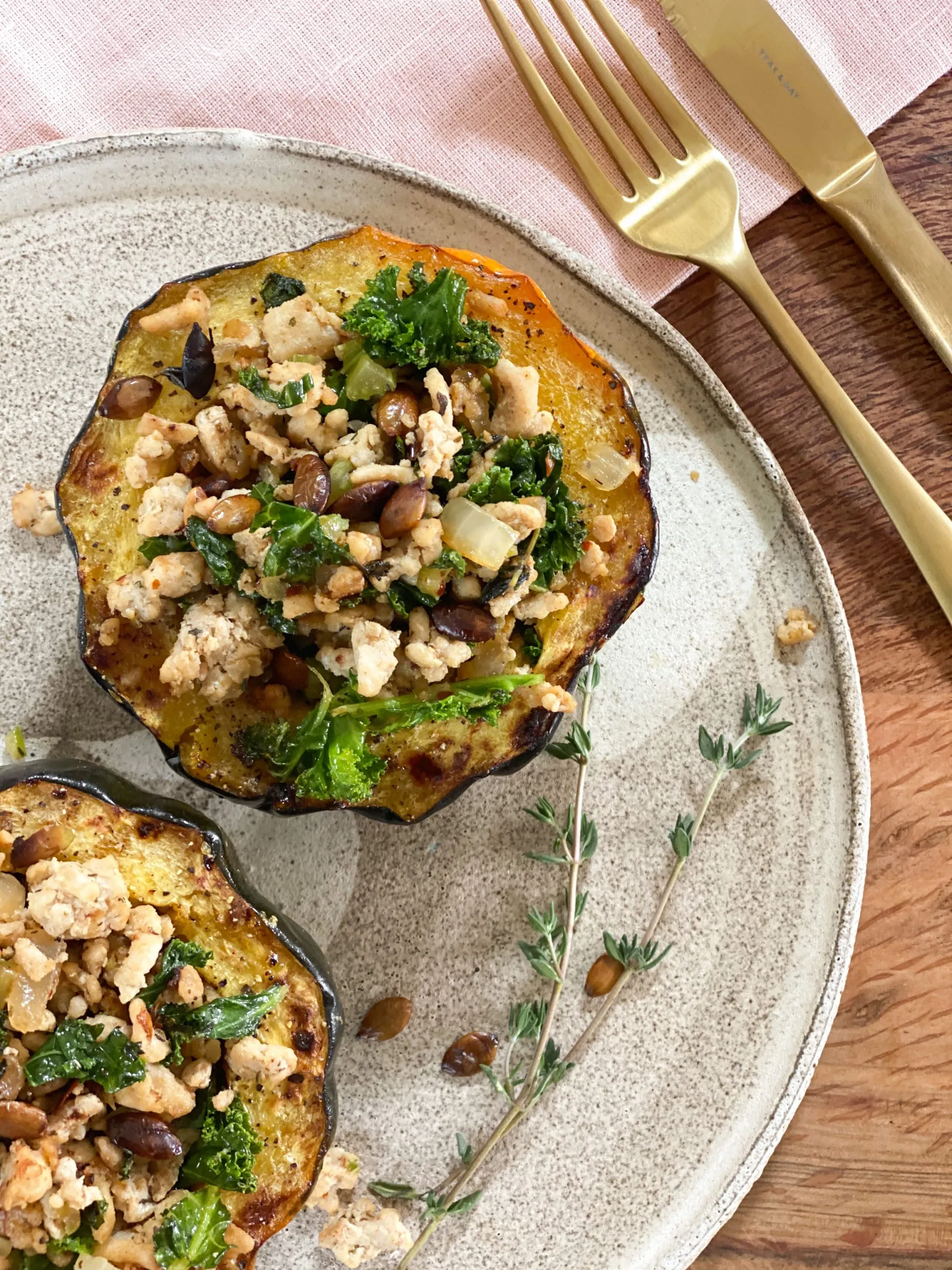 Stuffed Acorn Squash with Kale and Creminis