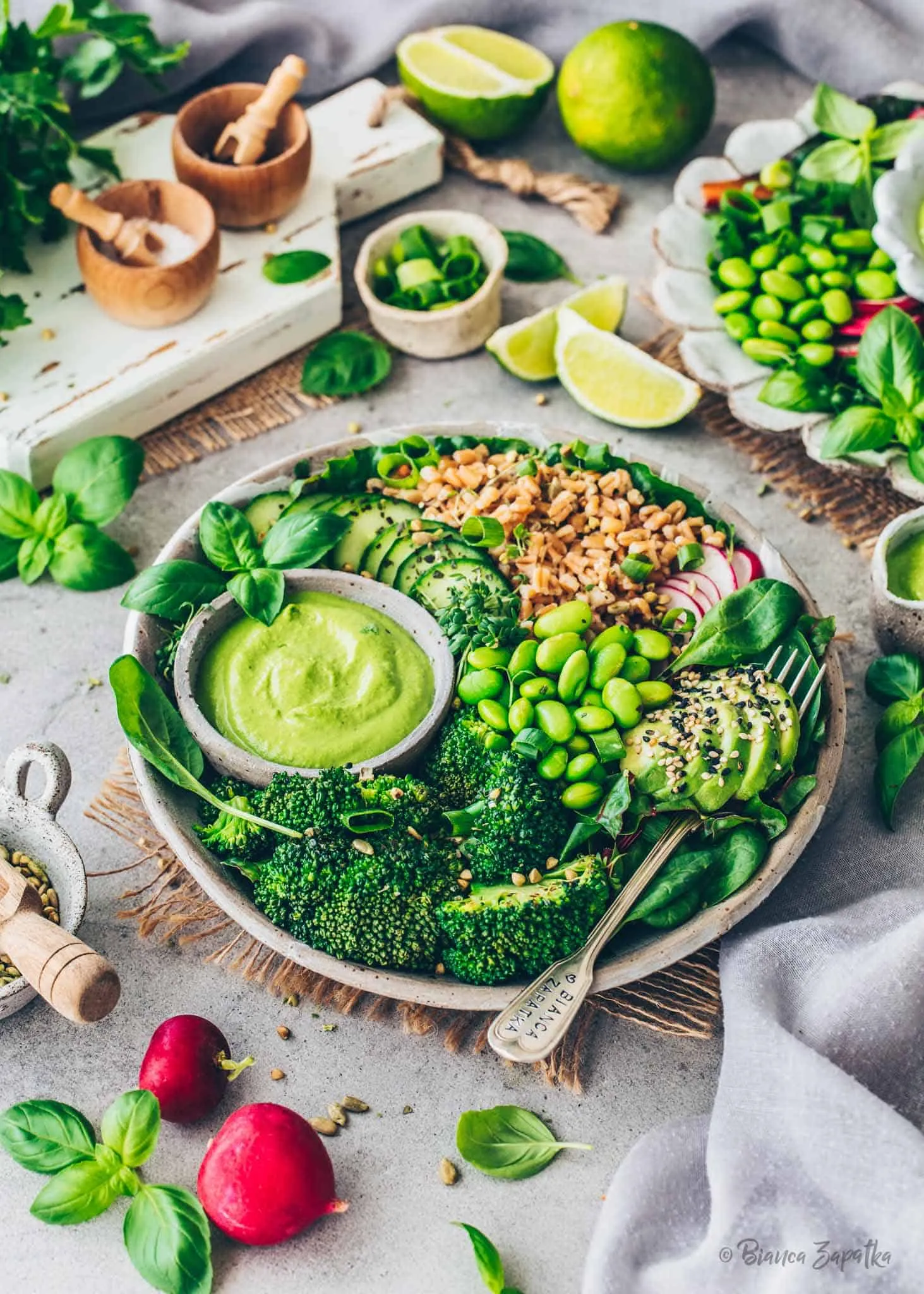 Summer Goddess Bowl Avocado and Black Sesame Seeds