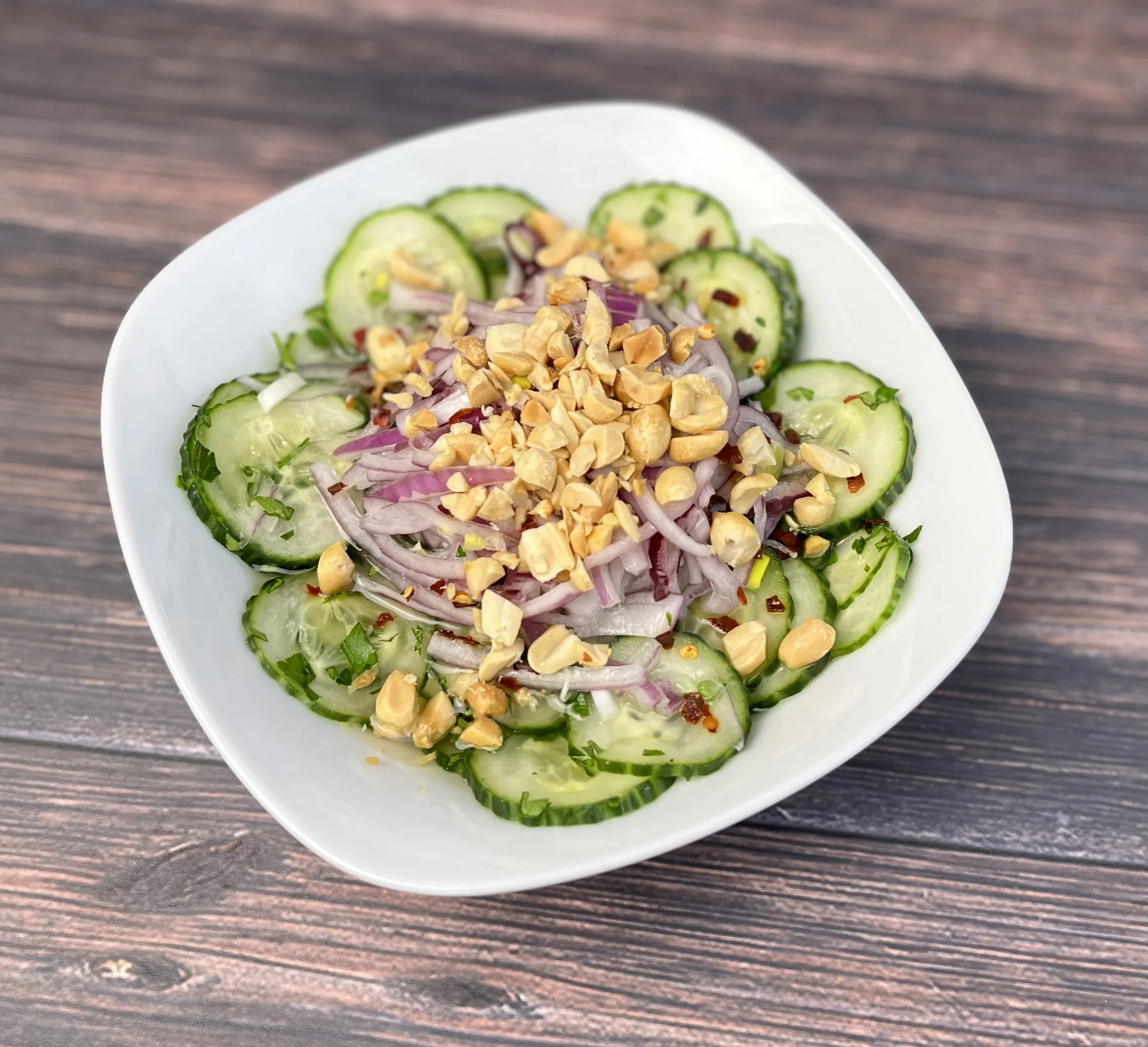 Taeng Kwa Brio Wan (Fresh Cucumber Salad)