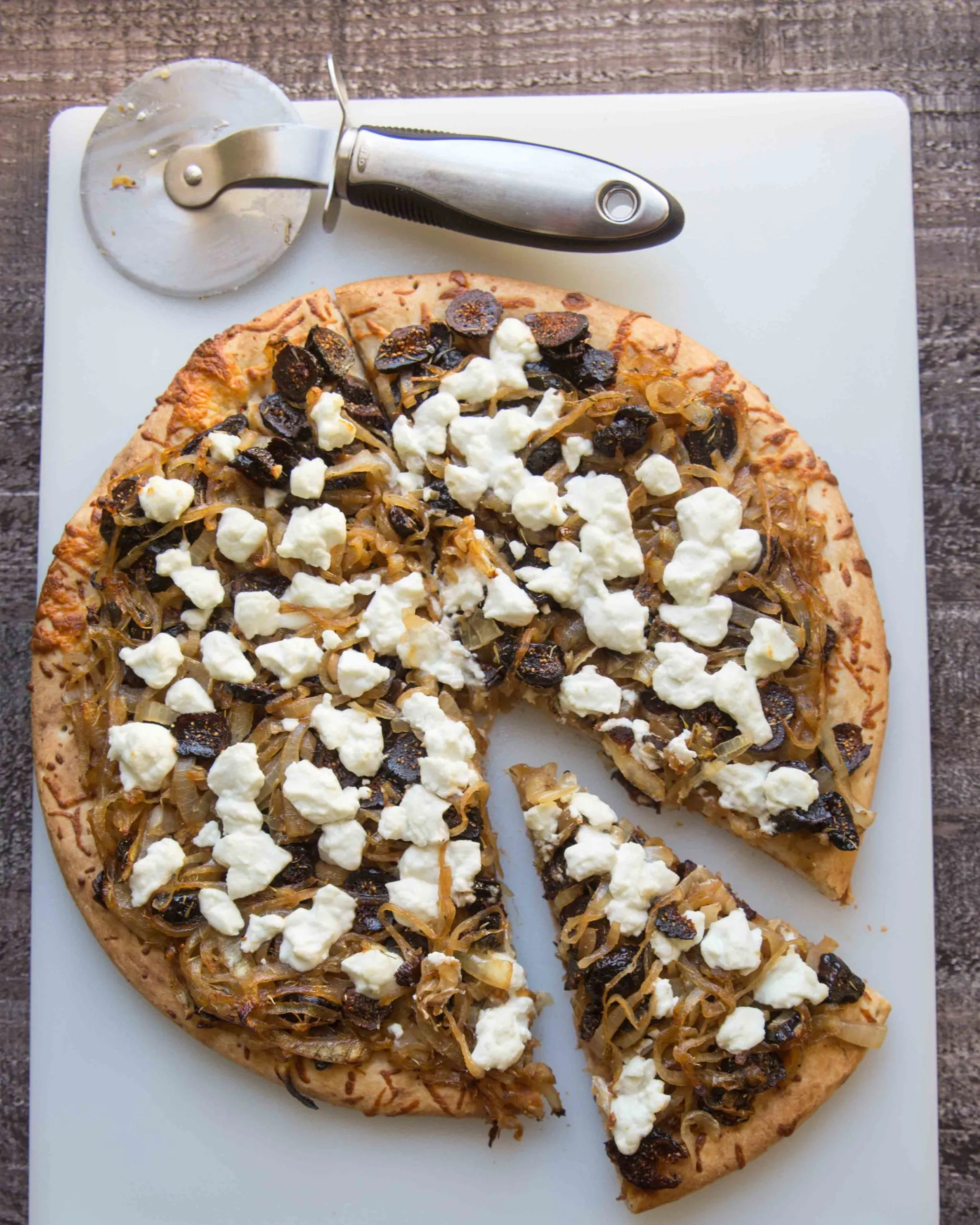 Three Cheese Fig and Onion Pizza