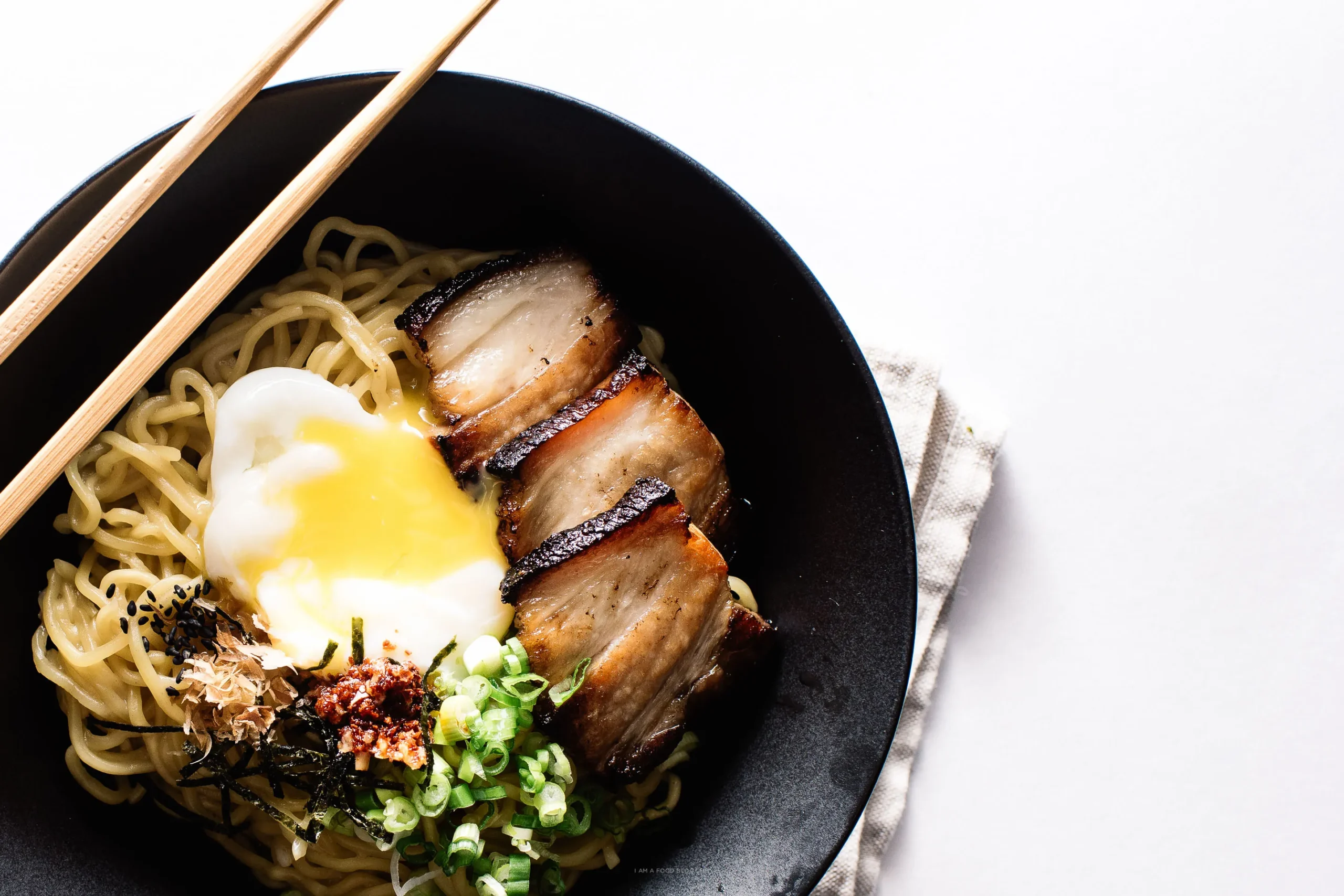 bacon and egg breakfast ramen