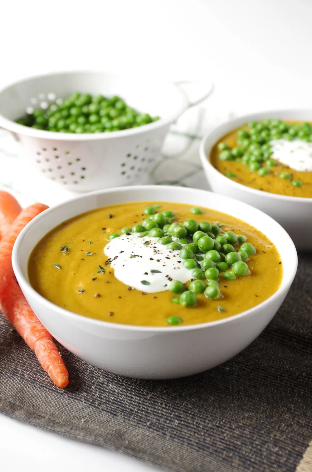 creamy pea and carrot soup