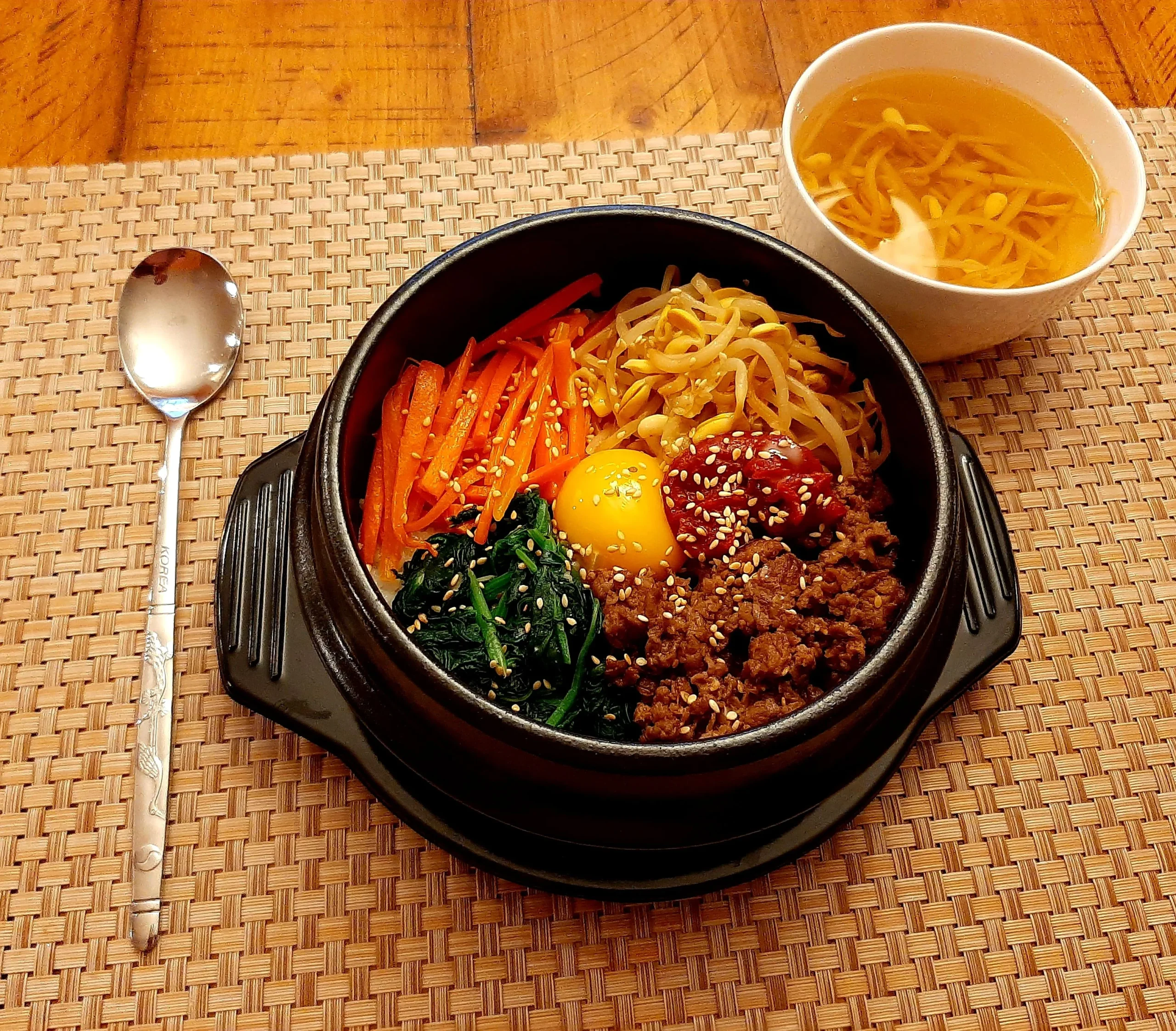 kongnamul guk soybean sprout soup