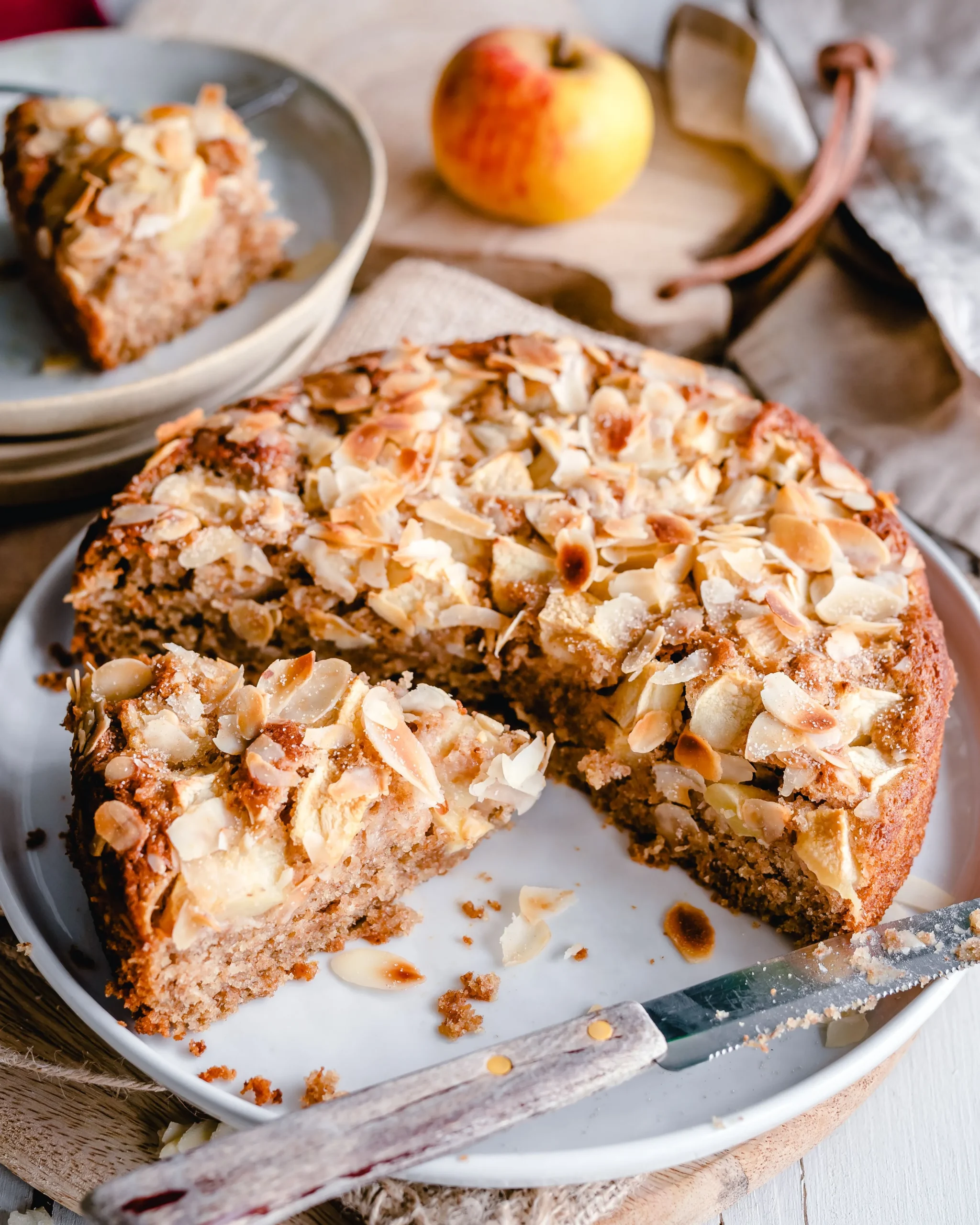 vegan apple cake with almonds